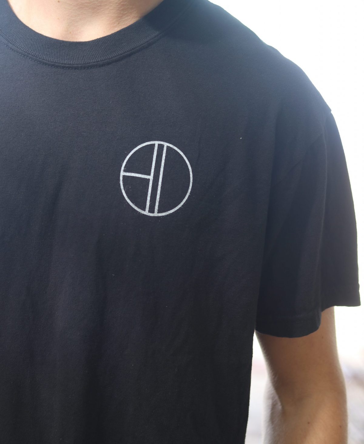 HOL Wave Tee - Image 5